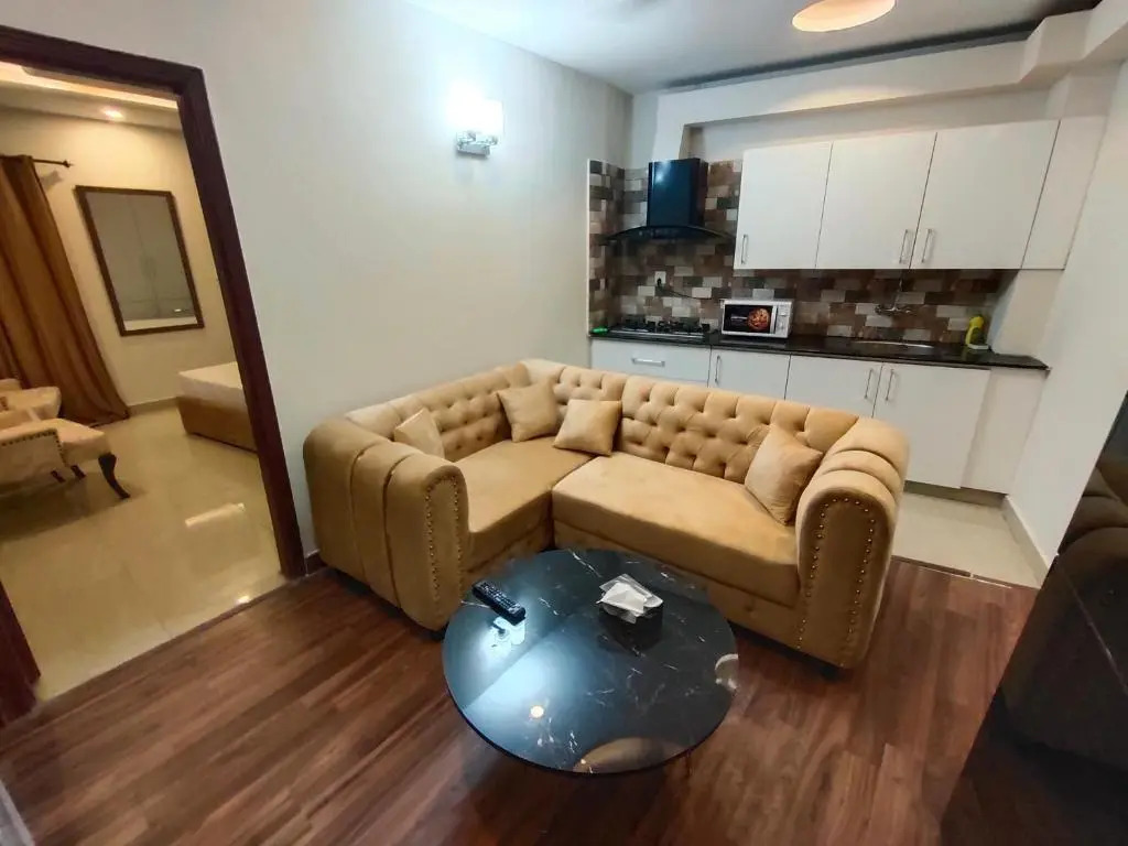 Luxurious & Comfy 1BHK Apartment, Wifi & SmartTV.