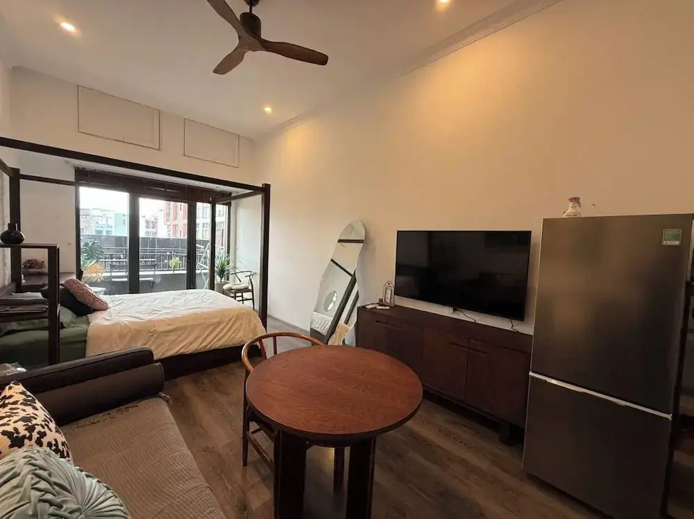 The Sun Avenue Riverside Apartments in District 2