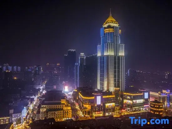 Radisson RED Wuhan Jianghan Road Pedestrian Street Riverside