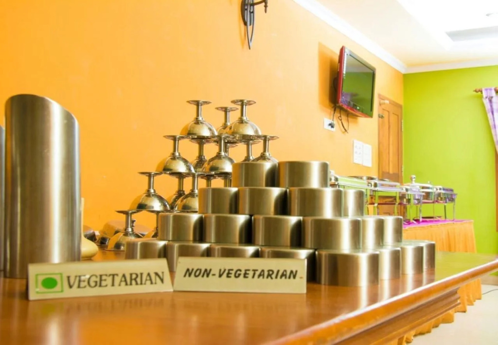 Munnar Crown Hotel