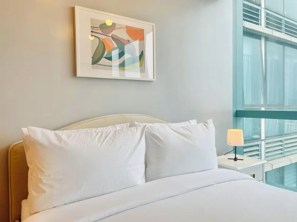 One Uptown Opposite of grandhyatt hotel manila Taguig city