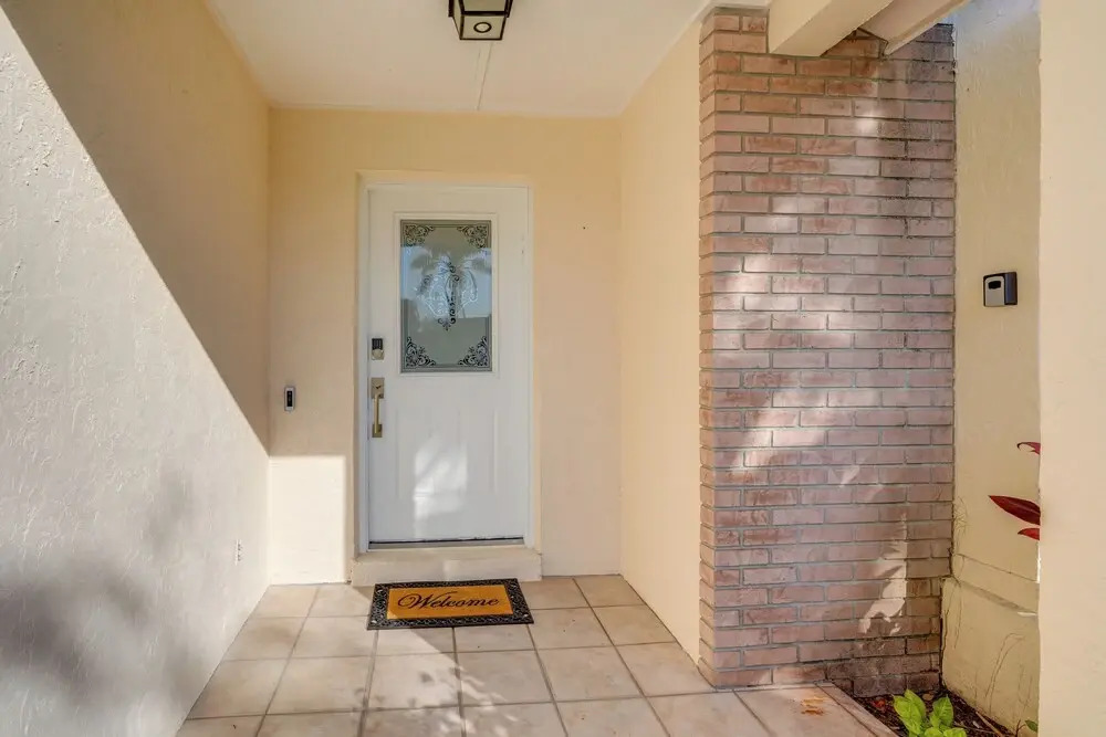 6 Mi to Disney World: Home w/ Large Yard!