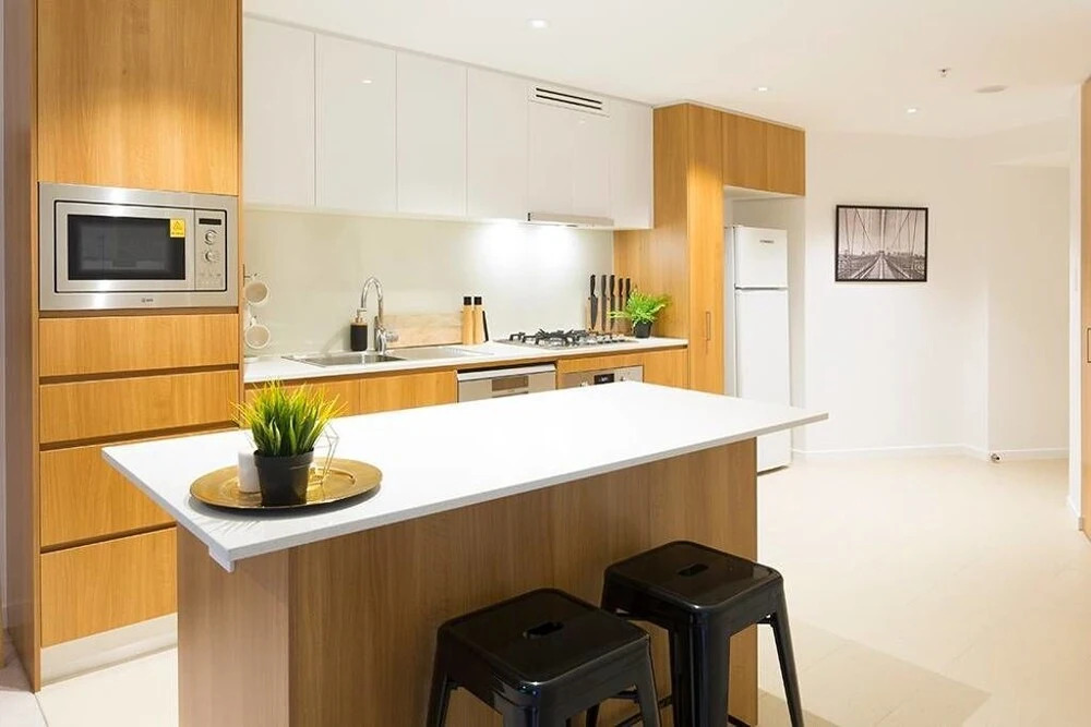 Brand New Heart Of City Executive Apartment