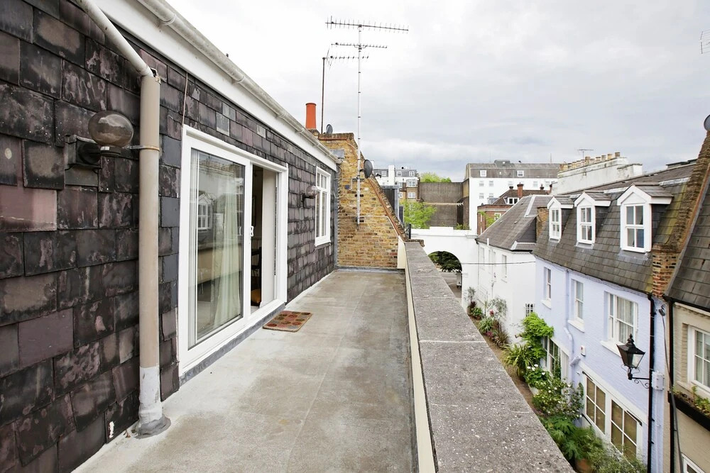 Quiet Historic Mews- Hyde Park