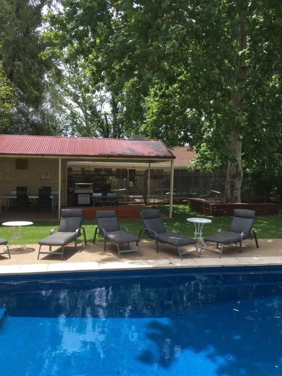 Aarinda Holiday Apartments