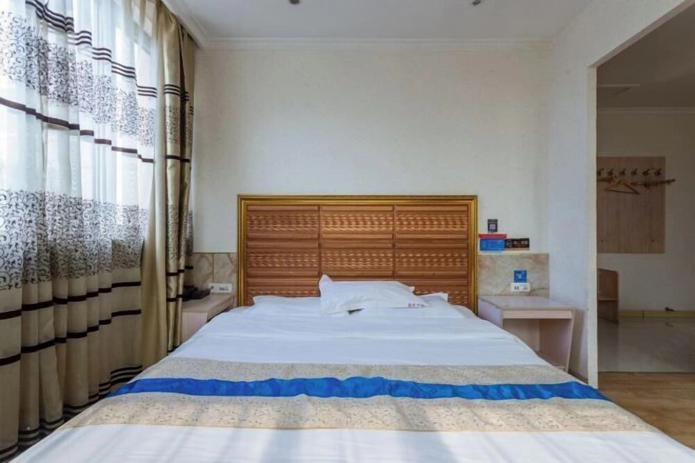 Jiachen Business Hotel