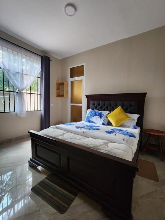 Pembeni River House