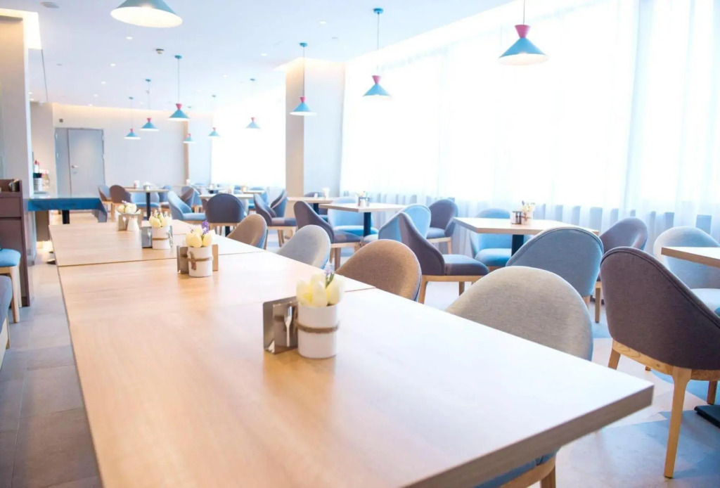 Home Inn Nanchang Bayi Square