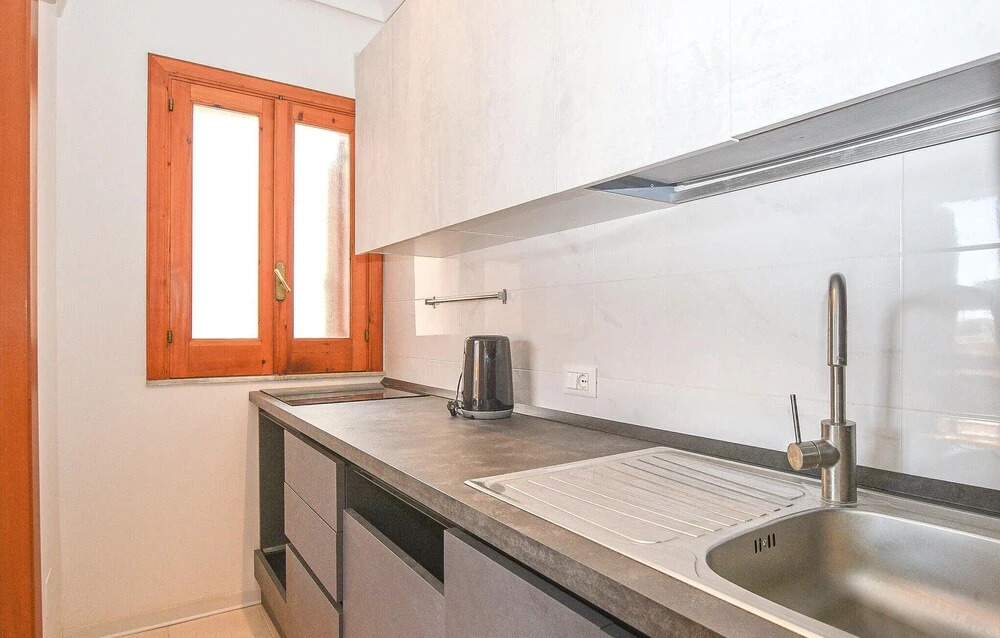Awesome Apartment in Marina di Ragusa With Wifi and 2 Bedrooms