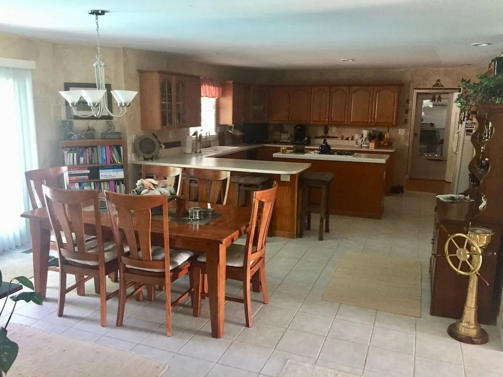 The Harsens Island Getaway Resort