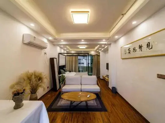 ShangHai WangHuYueShe Hotel