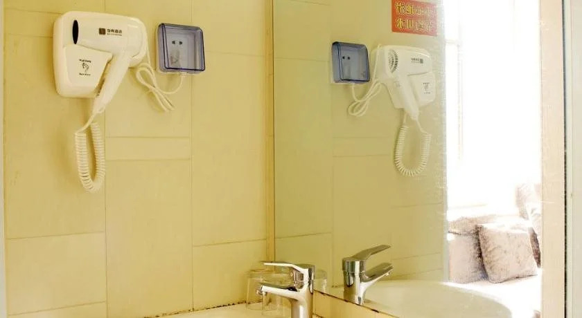 Nanchang Huyou Boutique Hotel Bayi Square Railway Station