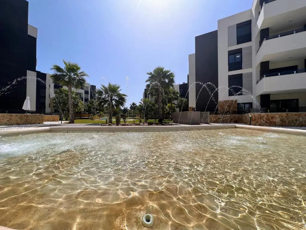 Luxury Ground Floor Apartment LA2