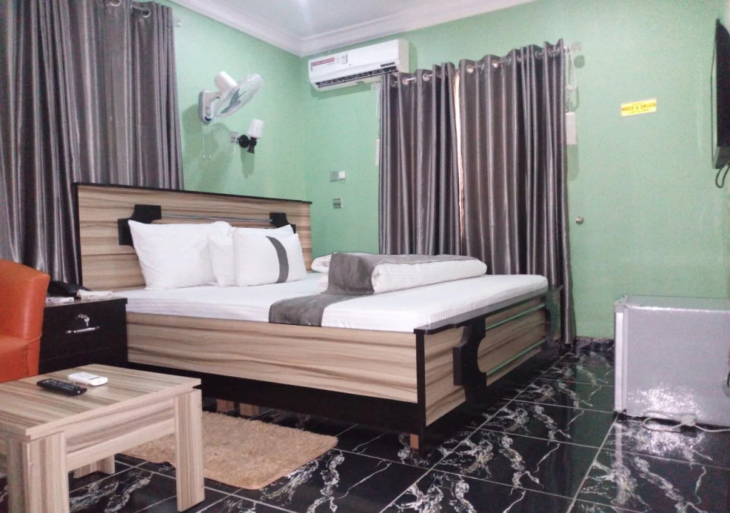 Mountain Top Lodge Hotel