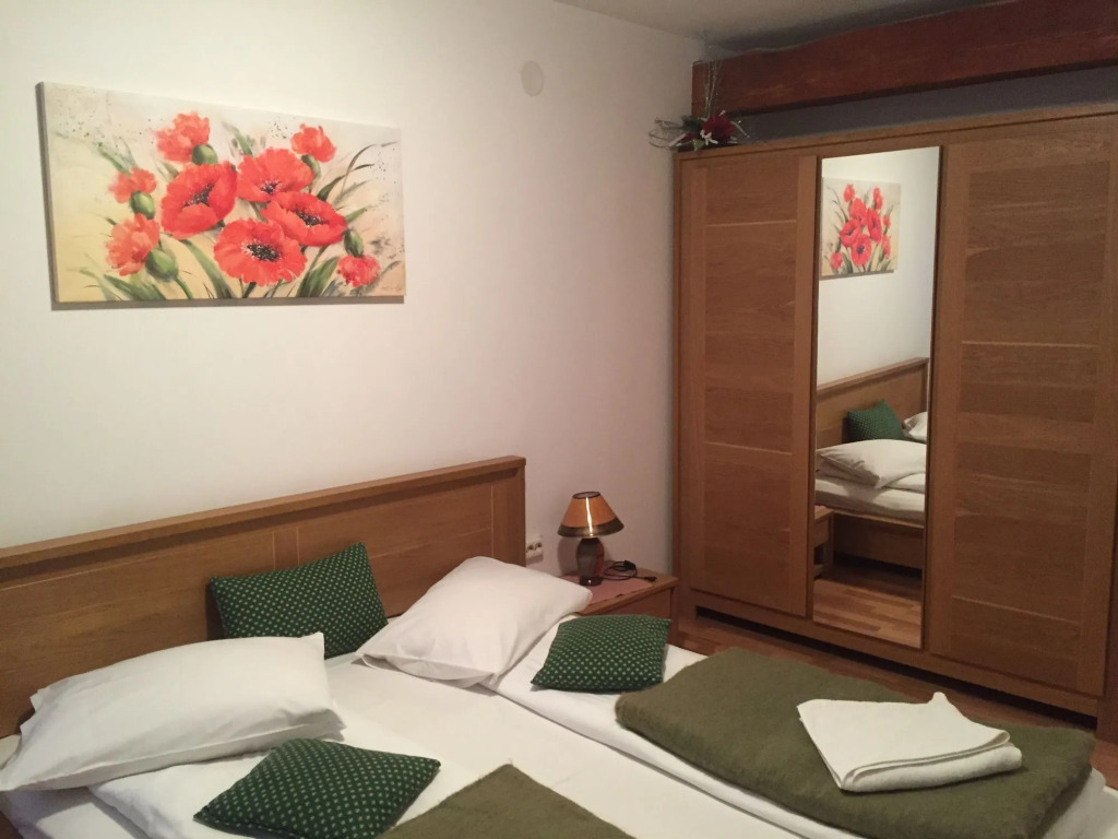 Pensiunea Buon Gusto Sibiu-motorcyle friendly,city center