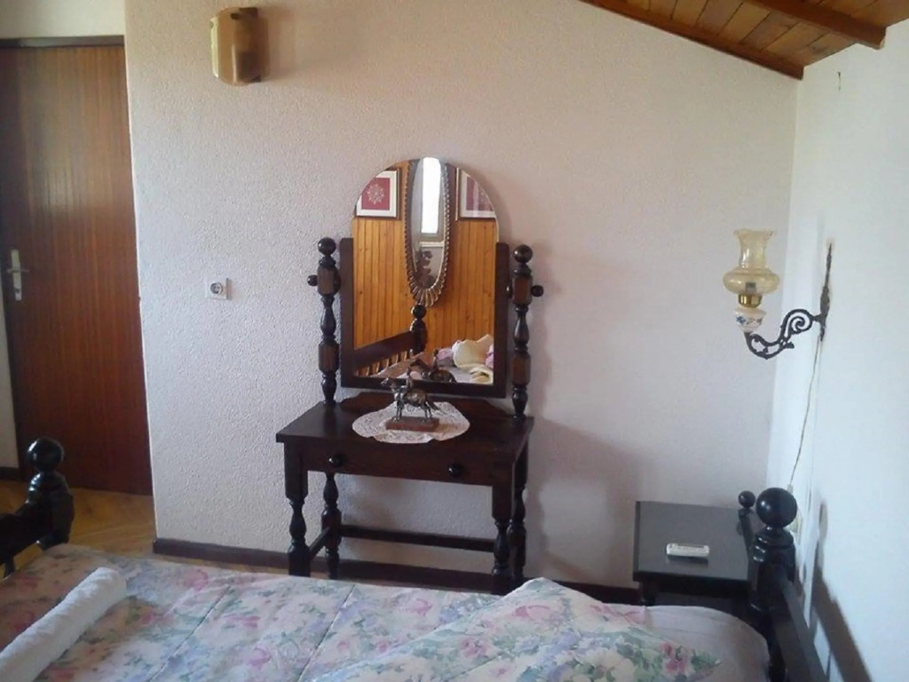 Bobi - 50 m From Beach - H