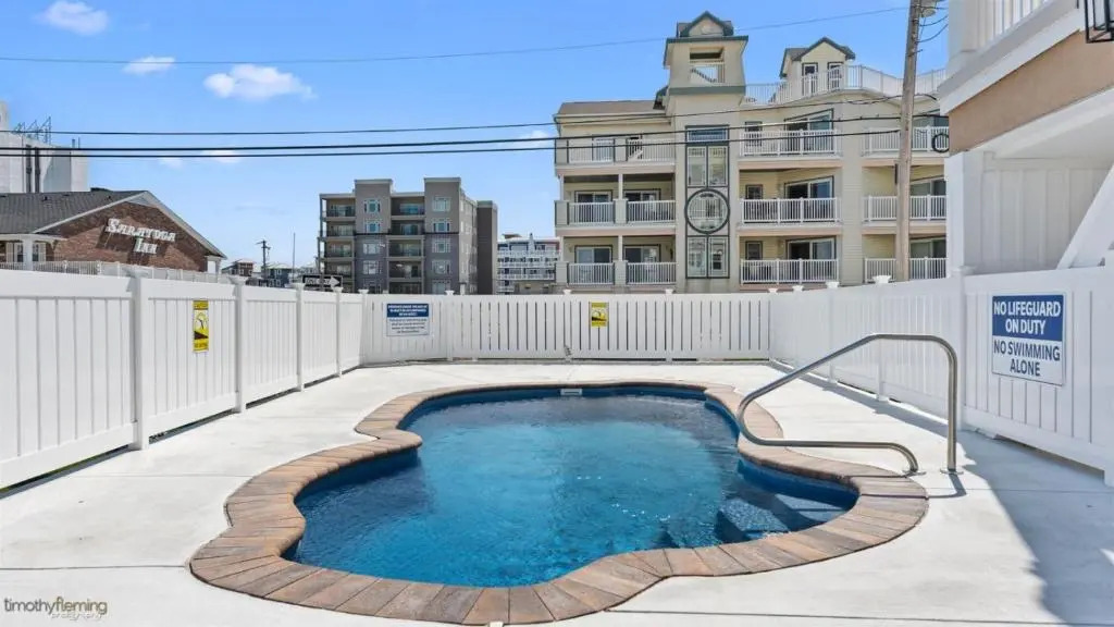 Residence 103S At The Sandcastle Condominiums