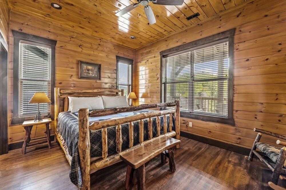 The Majestic Pine Retreat 13 Bedroom Home by Redawning