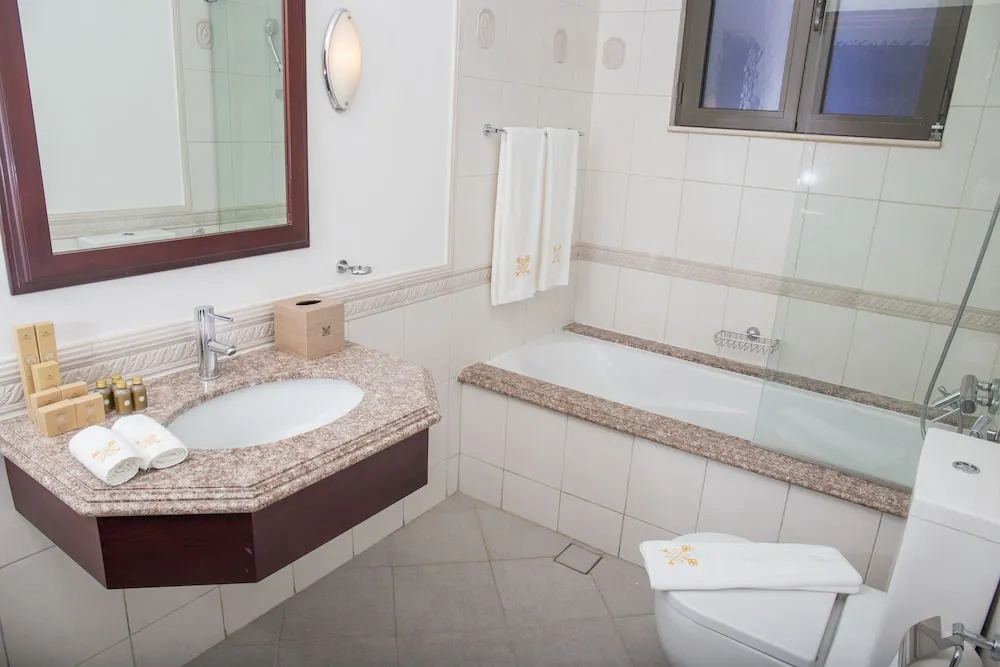Bravoway Villa A29 in Palm Jumeirah
