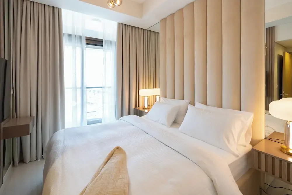 Keyrock Living - Luxury at Aykon Tower