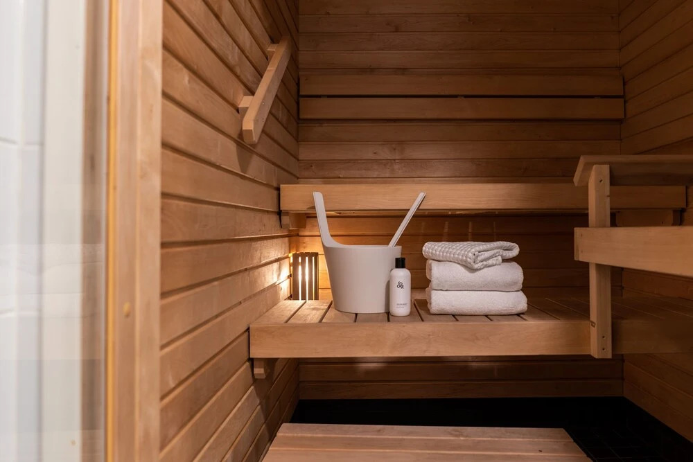 1br apartment with sauna in Pitäjänmäki