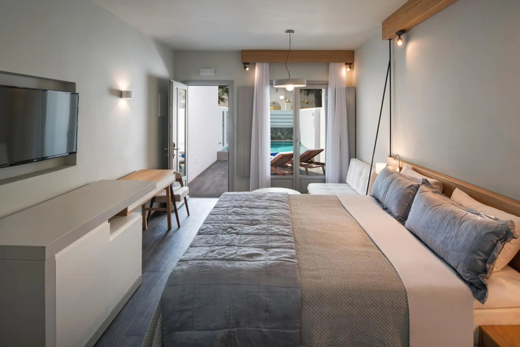 Meltemi Excelsior Suites