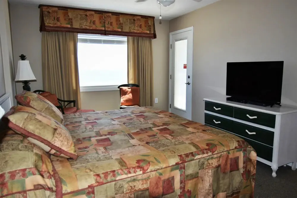 Driftwood Towers 6E by Bender Vacation Rentals