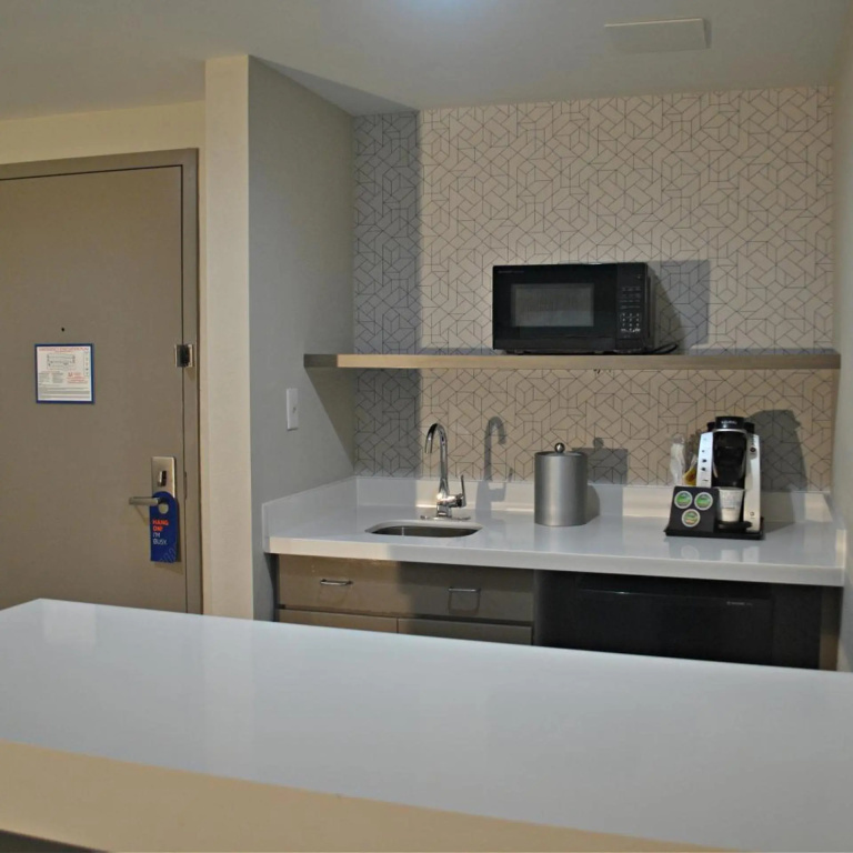 Holiday Inn Express Hotel & Suites Dover by IHG