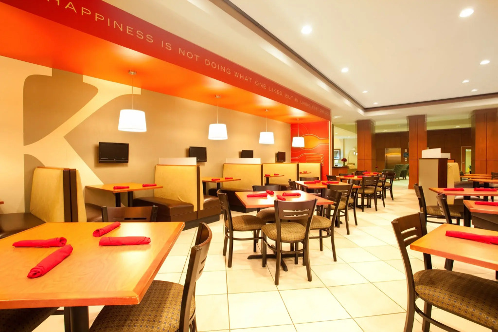 Holiday Inn Aurora North - Naperville by IHG