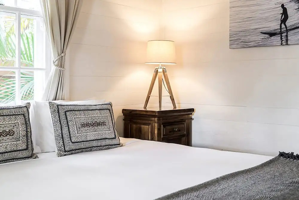 Skye Lodge Byron Bay - Walk to town in 5 minutes!
