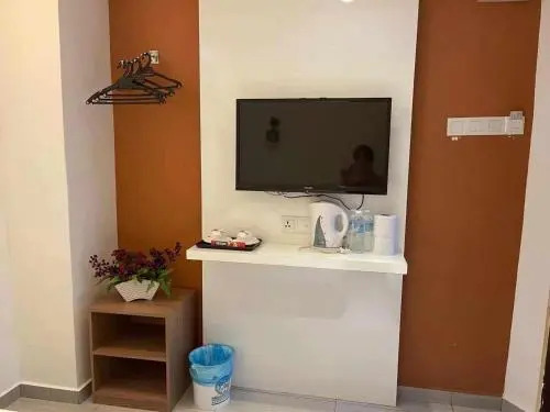 Dolphin Hotel