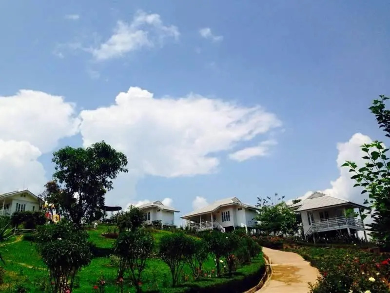 Khaokor Whitehome Resort