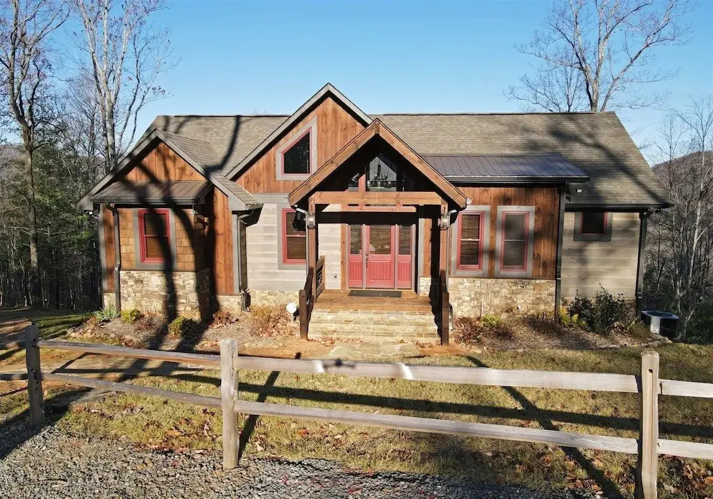 High Ridge Lodge- Epworth GA