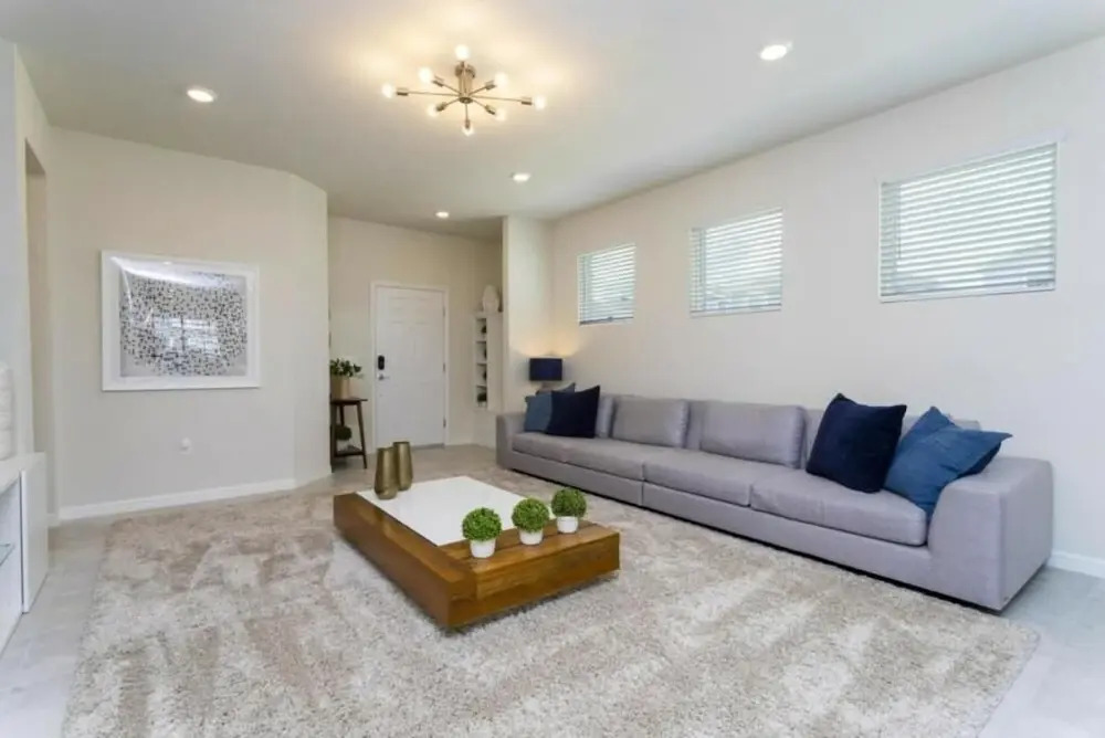 1807 Amazing brand new house