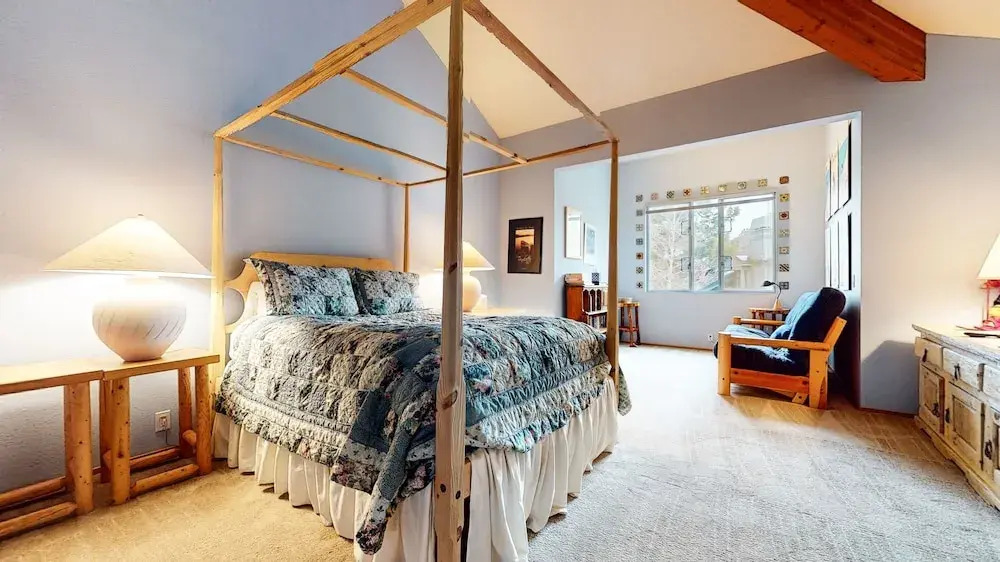 Snowcreek Iv #545 3 Bedroom Condo