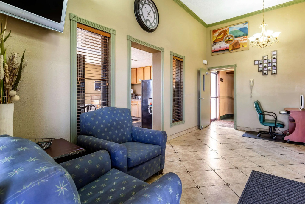 Rodeway Inn Farmington