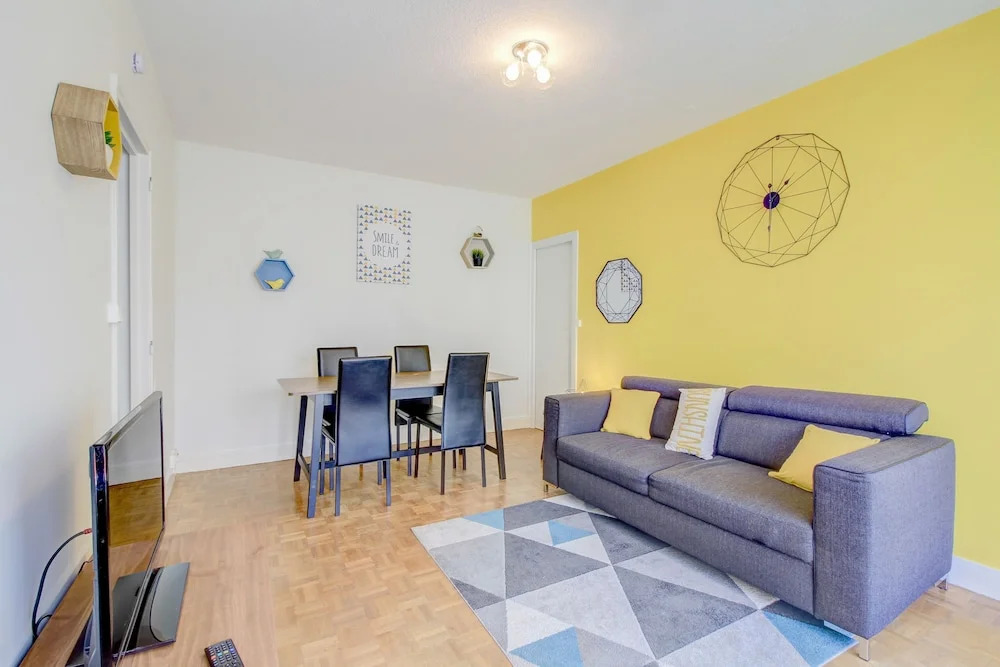 L'Universite  - Cosy & Clean