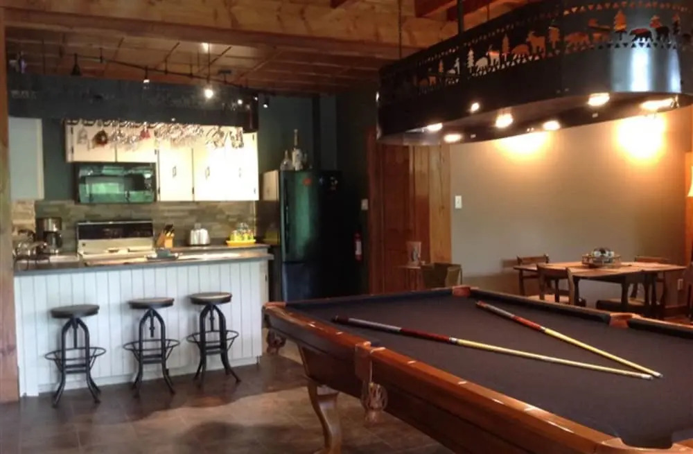 Strong Timbers B&B