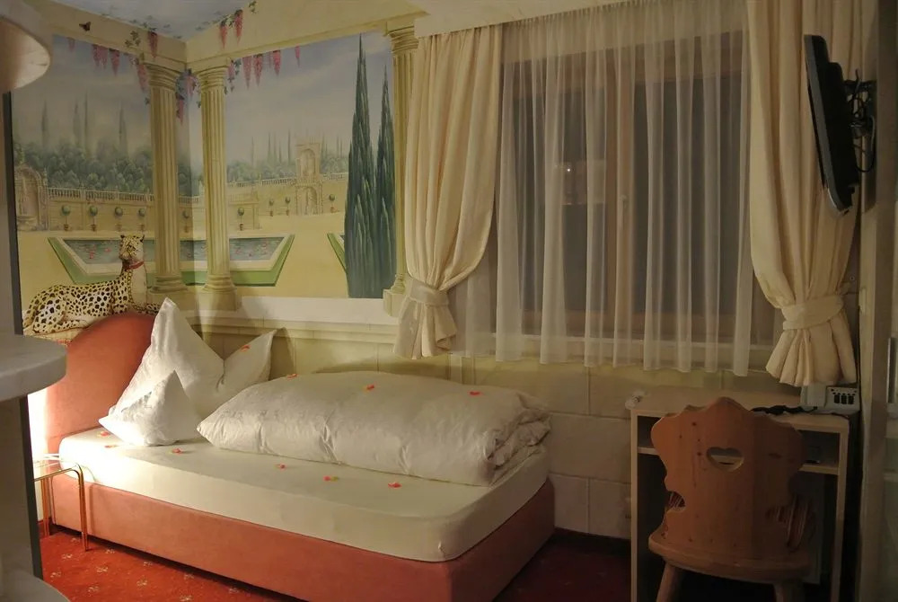 Balma Restaurant Suites