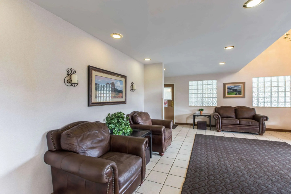Quality Inn and Suites Silverthorne - Copper Mountain