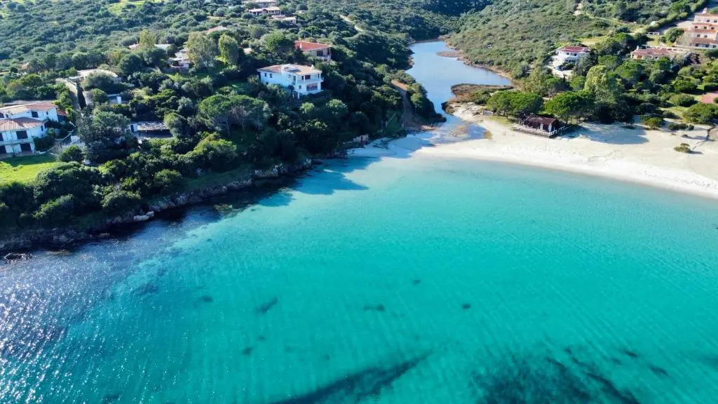 Beach House Rebe