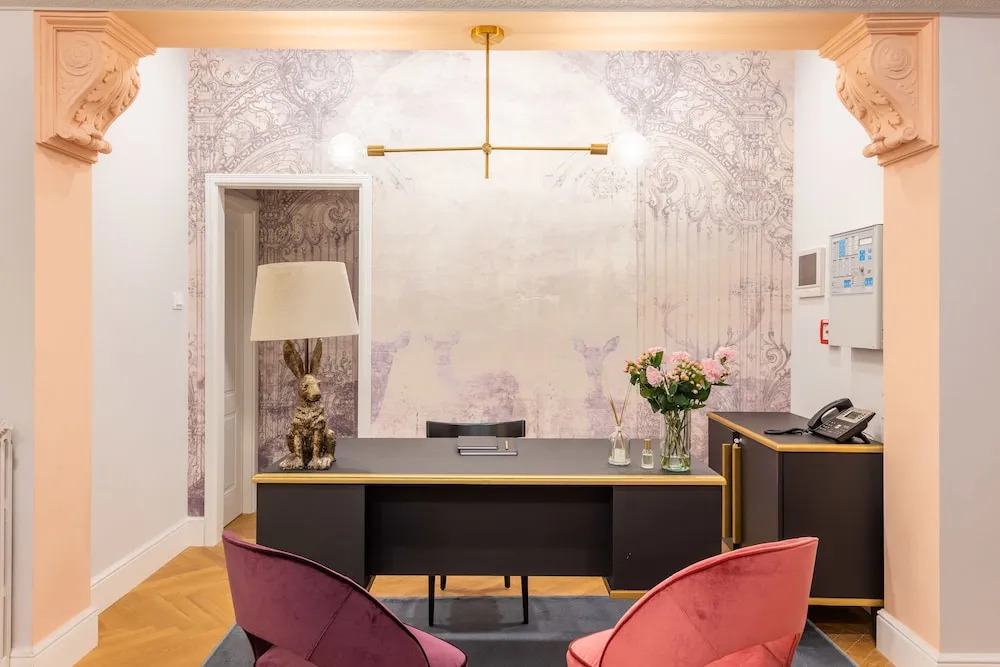 3110 ArtHotel