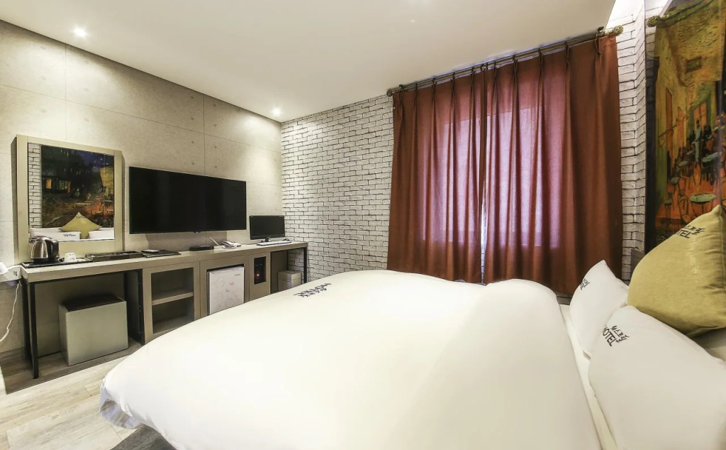 West Hill Hotel