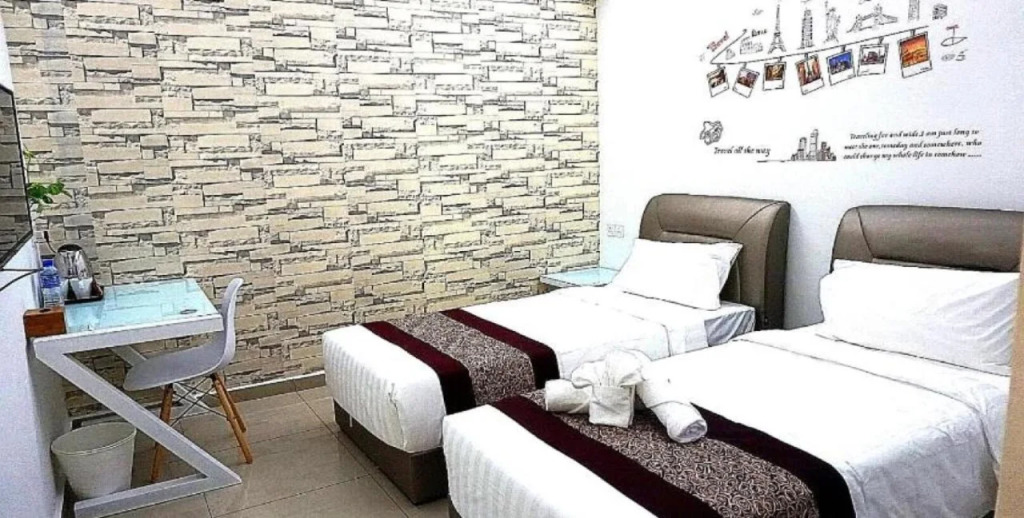 D Cozy Inn