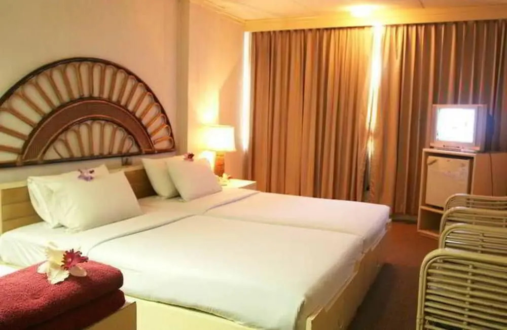 Tipchang Lampang Hotel