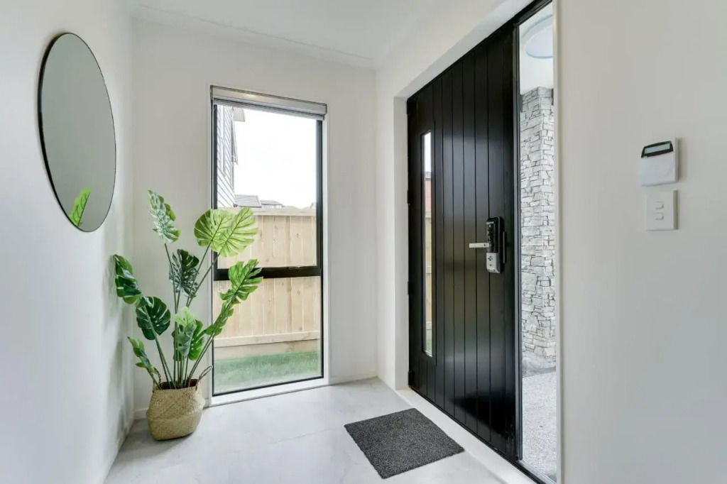 Wonderful River View-Brand New Home - 4 Bedrooms