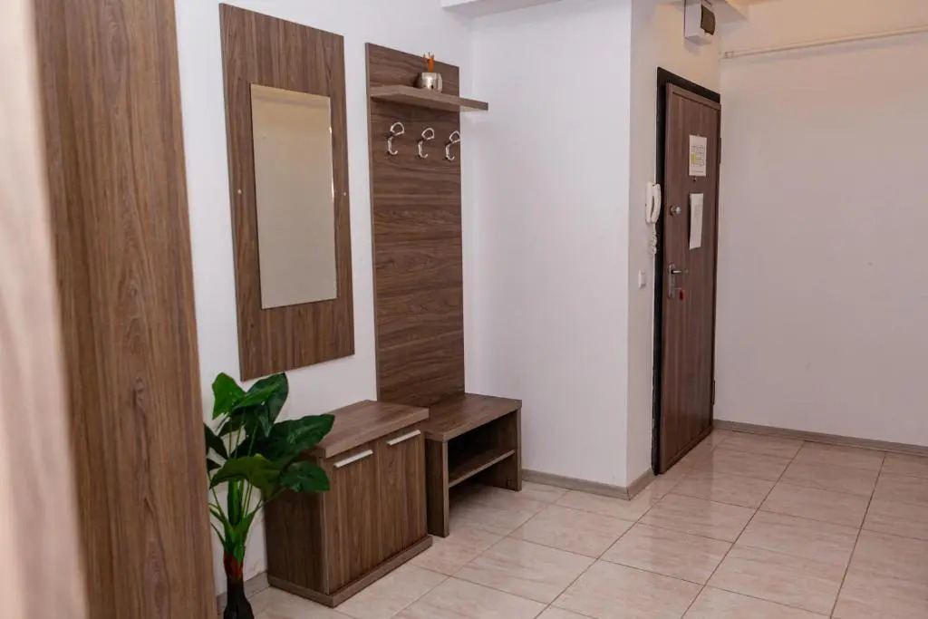 Summerland Sea View Apartment