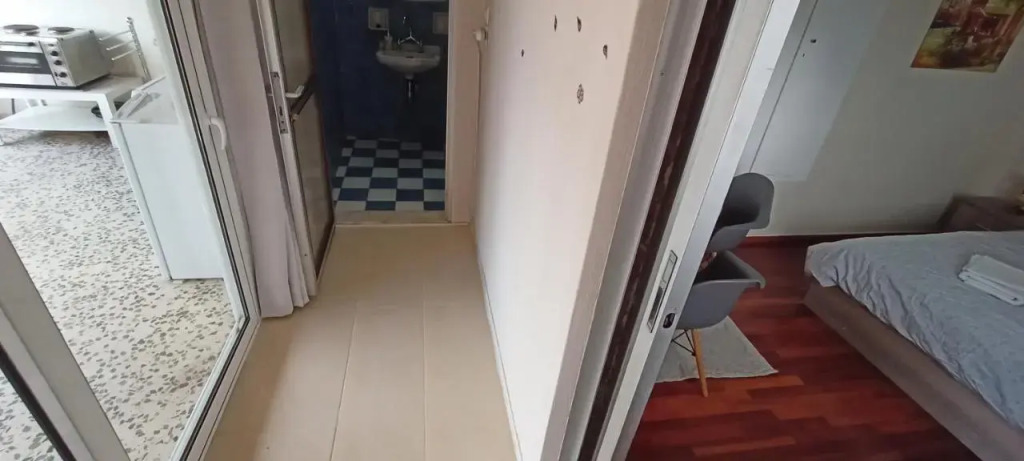 5th floor studio with views and a huge balcony