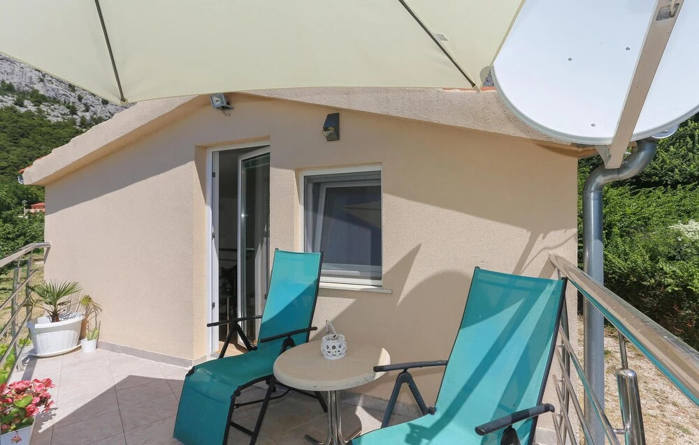 Holiday Home Rupotina with a large yard, pool and a beautiful view