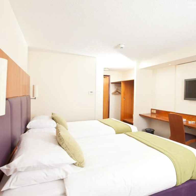 Hello Hotel
